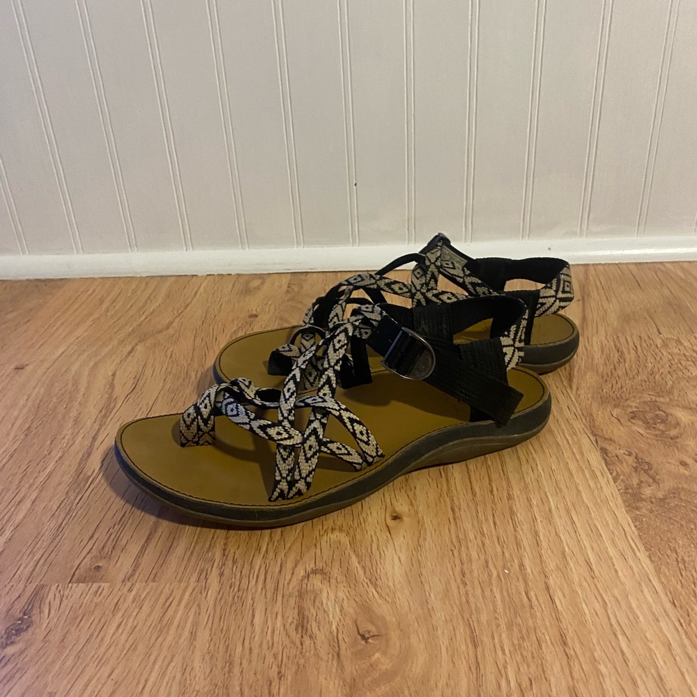 Black and Tan Sandals with Sleek Design